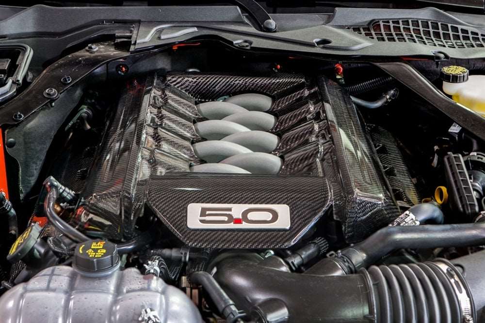 2015-2017 S550 Mustang 5.0 Carbon Fiber LG220 Engine Cover - view 2