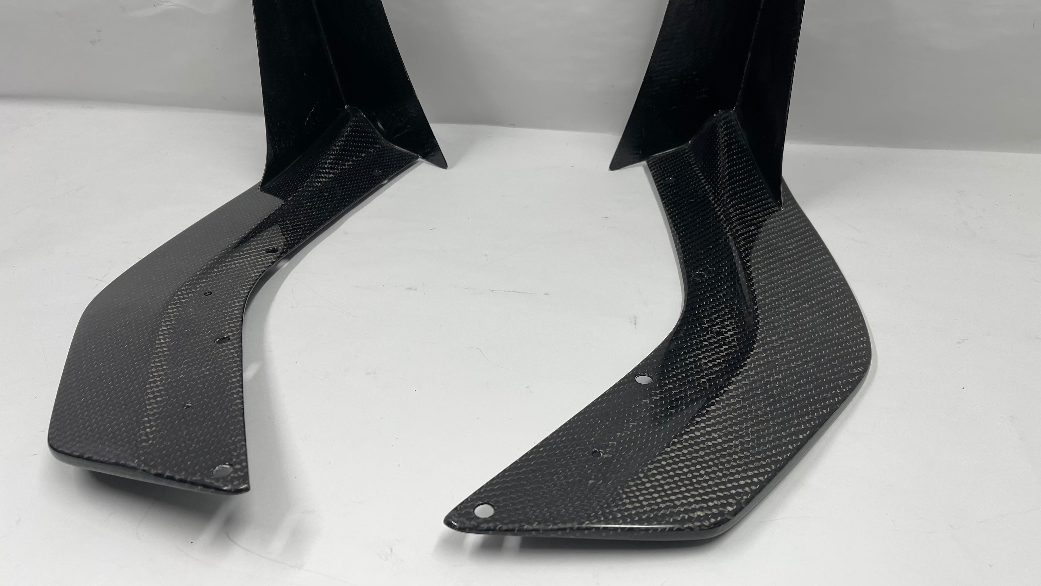 2022-2023 S550 Mustang GT500 Carbon Fiber LG535KR Winglets - Exclusive - TRUFIBER.COM