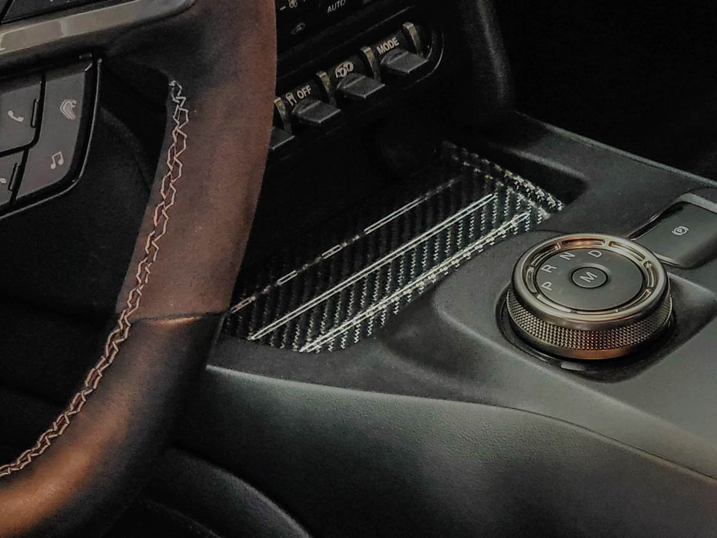 2022-2023 Mustang GT500 Carbon Fiber LG552KR Coin Tray