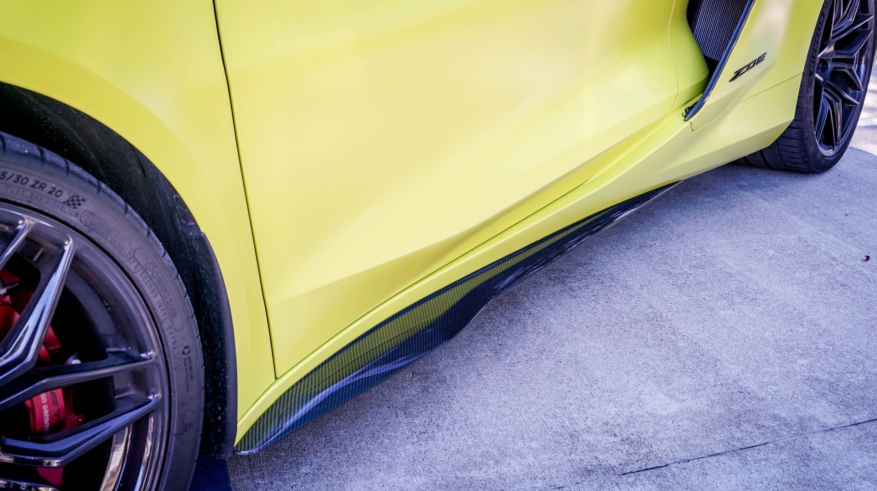 C8 Corvette Z06 Carbon Fiber XR18 Side Skirt - EXCLUSIVE