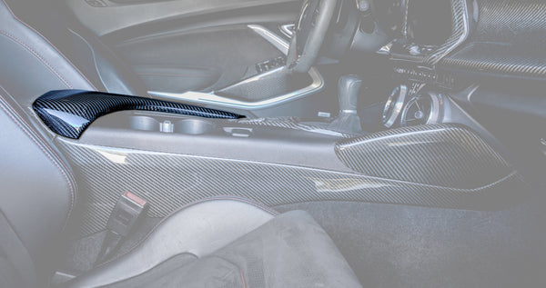 2016-2019 Camaro Carbon Fiber LG413 Armrest Cover - EXCLUSIVE
