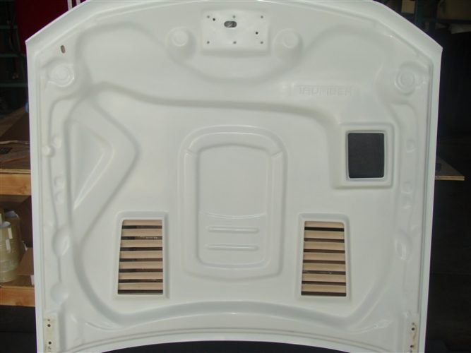 2005-2009 Mustang Fiberglass A53 Ram Air Hood - view 3