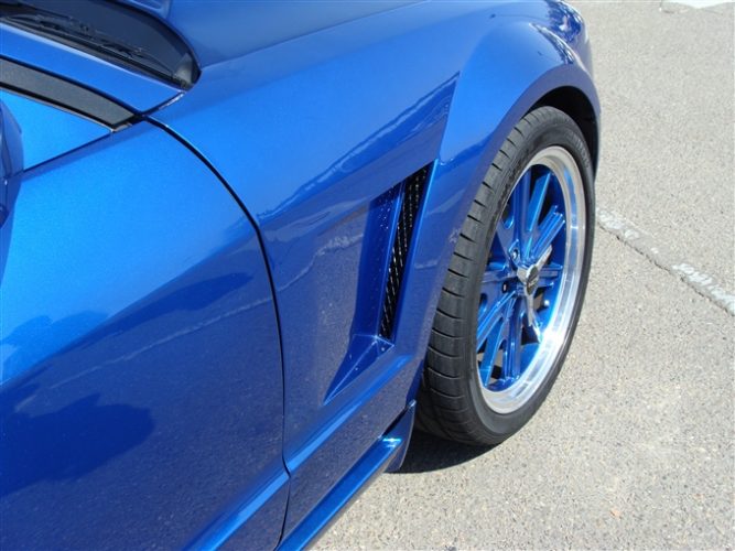 2005-2009 Mustang Fiberglass NX1 Vented Fenders - view 3