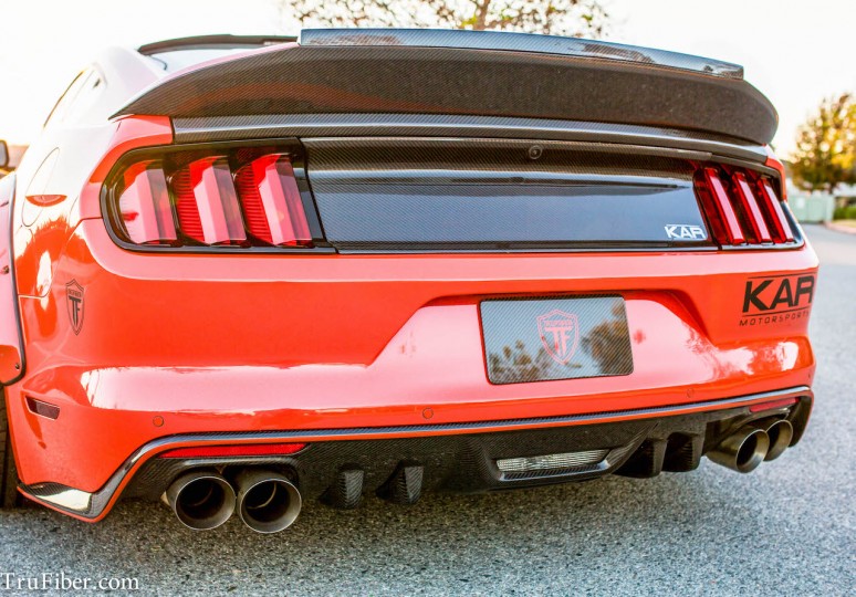 2015-2017 S550 Mustang Carbon Fiber LG269 Rear Diffuser (Quad Tip)