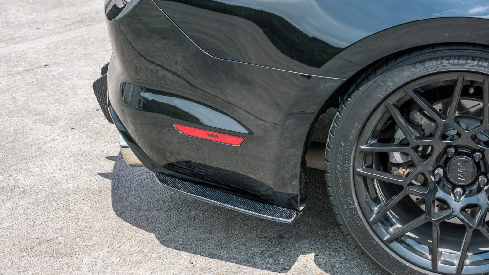 2015-2017 S550 Mustang Carbon Fiber LG348 Rear Diffuser Splitters