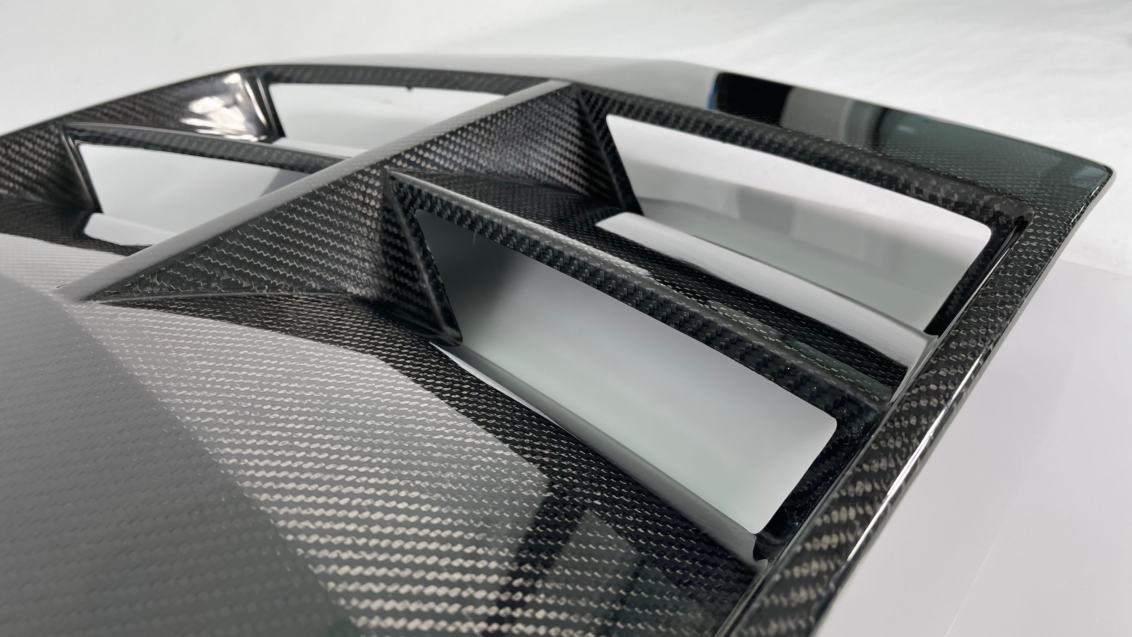 Blem 2009-2013 Camaro Carbon Fiber LG162 Hood Insert (fits ZL1) - TRUFIBER.COM