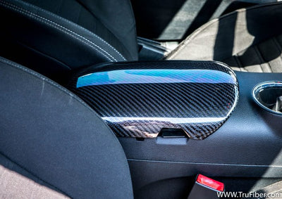 2015-2024 Mustang Carbon Fiber LG381 Armrest Cover