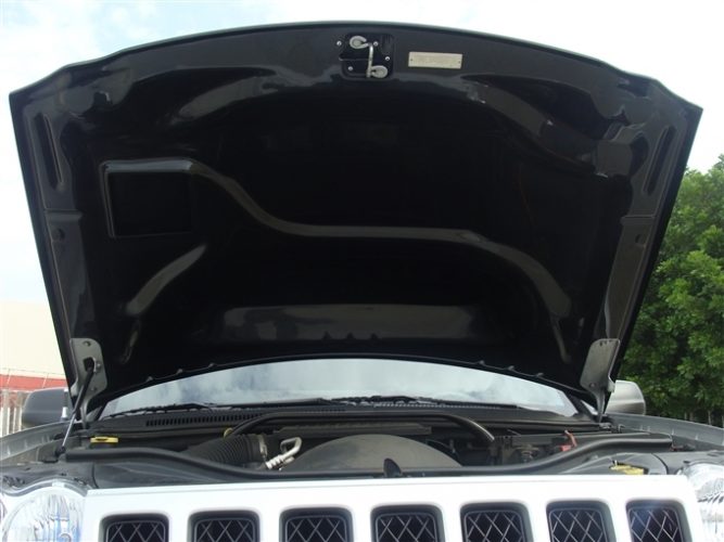 2005-2010 Cherokee Carbon Fiber A58 Hood