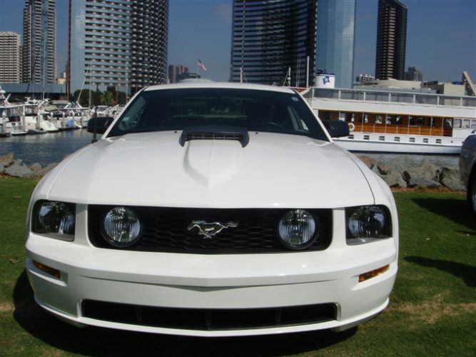 2005-2009 Mustang Fiberglass A41 Ram Air Hood